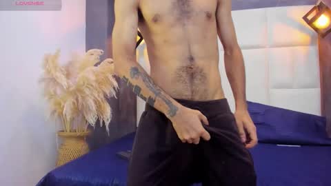 Snapshot of arah_issaa chatting on October 28, 10:56 pm arah_issaa online show from October 28, 10:56 pm