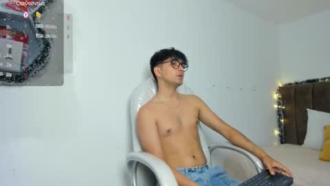 Archie online show from December 15, 7:29 pm