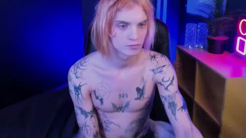 Snapshot of archiehali chatting on September 17, 8:32 pm archiehali online show from September 17, 8:32 pm