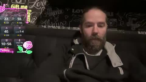 Snapshot of arckangel99 chatting on December 14, 8:24 pm AnrckAngel online show from December 14, 8:24 pm