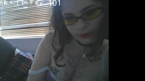 Daisy online show from March 29, 10:37 am