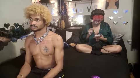 Snapshot of ardentagoni chatting on January 7, 10:45 pm Lady Agoni and The Ardent online show from January 7, 10:45 pm