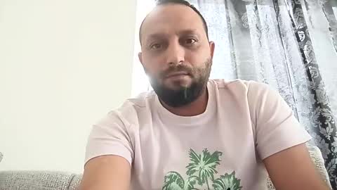 Snapshot of ardhdj chatting on March 29, 2:28 pm ardhdj online show from March 29, 2:28 pm