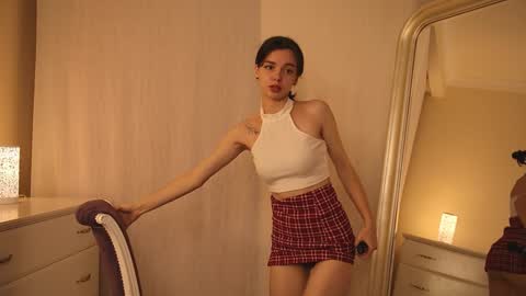 My name is Kelly online show from December 7, 6:15 pm