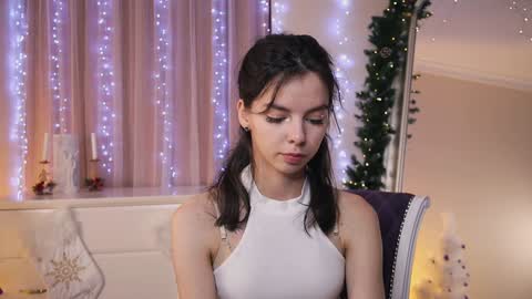 My name is Kelly online show from December 18, 5:42 pm