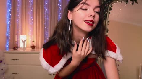 My name is Kelly online show from December 22, 7:31 pm