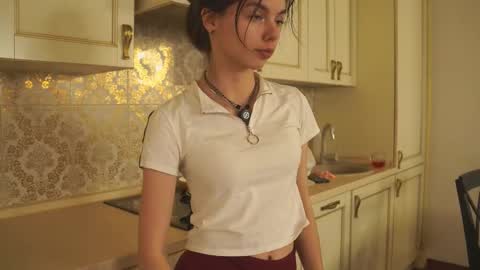 My name is Kelly online show from March 3, 6:22 pm