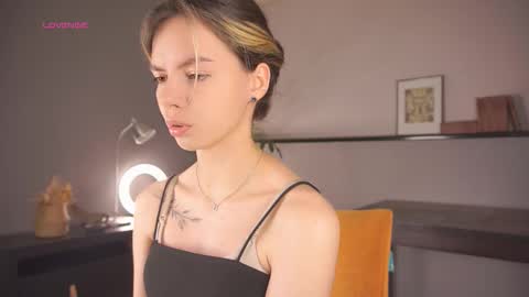 My name is Kelly online show from September 19, 3:02 pm