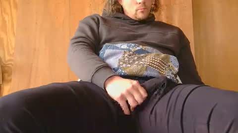 Snapshot of arealjerk69696969 chatting on April 27, 6:50 pm arealjerk69696969 online show from April 27, 6:50 pm