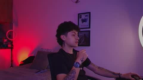 Snapshot of ares_dickson1 chatting on September 9, 6:46 am Ares online show from September 9, 6:46 am