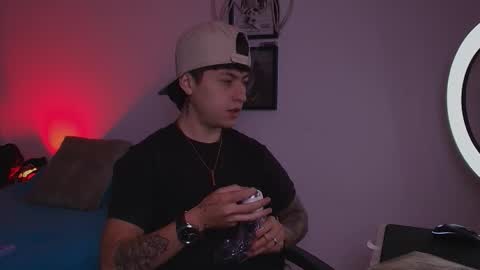 Snapshot of ares_dickson1 chatting on September 20, 6:53 pm Ares online show from September 20, 6:53 pm