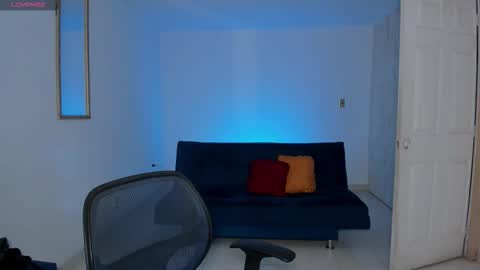 Snapshot of ares_johnsonn chatting on October 2, 12:01 pm Ares online show from October 2, 12:01 pm