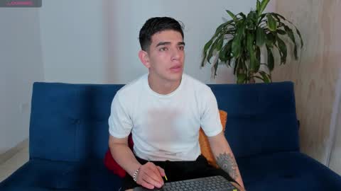 Snapshot of ares_johnsonn chatting on October 20, 6:08 pm Ares online show from October 20, 6:08 pm