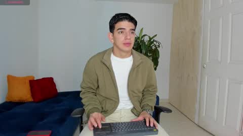 Snapshot of ares_johnsonn chatting on October 29, 11:45 am Ares online show from October 29, 11:45 am