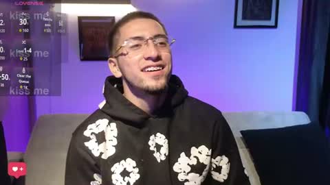 Mateo online show from June 15, 9:06 pm