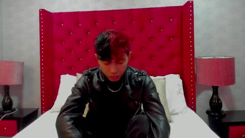 AresPaxton online show from March 27, 9:32 am