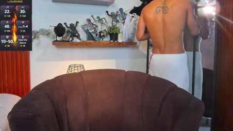 aress444 online show from October 7, 8:44 am