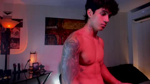 Snapshot of aress444 chatting on April 10, 10:47 pm aress444 online show from April 10, 10:47 pm