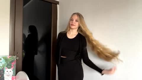 Amelia online show from December 17, 7:25 am