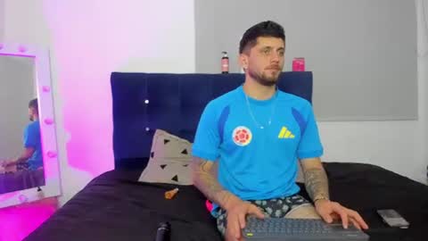 Ari and loggan online show from June 28, 5:24 am