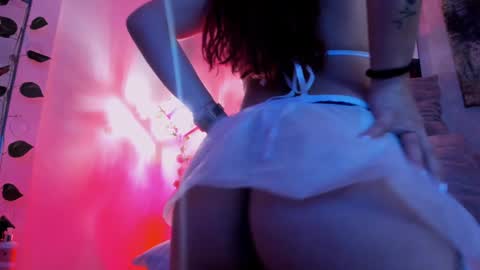 Arianna Baker online show from January 13, 9:31 pm