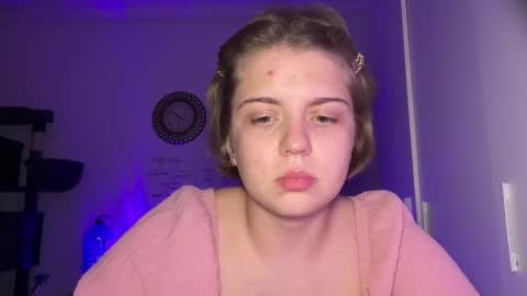 ari_crystal online show from March 25, 1:50 pm