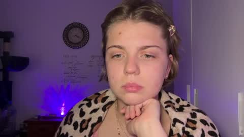 ari_crystal online show from March 27, 2:17 pm