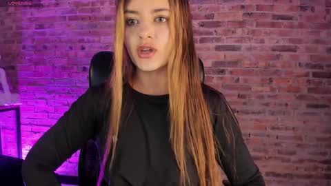 Ari online show from January 24, 11:37 am