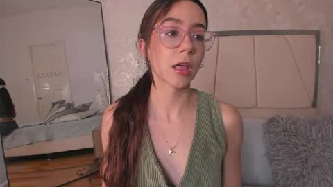 Ari Wilde online show from May 28, 11:29 am