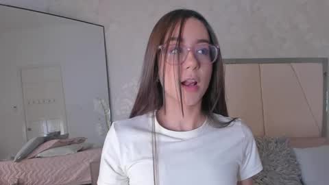 Ari Wilde online show from May 29, 11:52 am