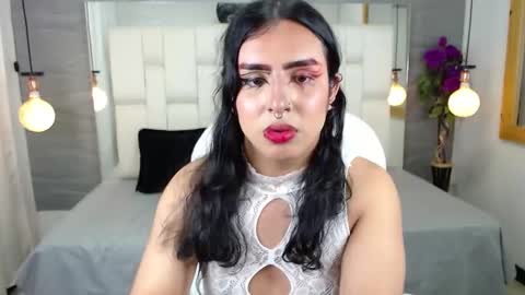 Snapshot of aria07_ chatting on February 28, 3:37 pm Ari online show from February 28, 3:37 pm