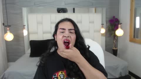 Snapshot of aria07_ chatting on March 4, 2:49 am Ari online show from March 4, 2:49 am