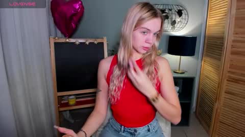 aria69stars online show from October 19, 9:43 am