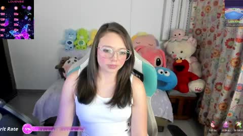 Snapshot of aria_alaia chatting on May 24, 1:10 am Linda online show from May 24, 1:10 am