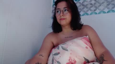 Snapshot of aria_bronw chatting on September 28, 2:55 pm AriaBronw online show from September 28, 2:55 pm