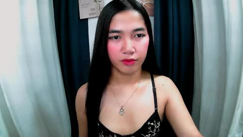 Snapshot of aria_fucks chatting on April 16, 12:22 am ARIA online show from April 16, 12:22 am