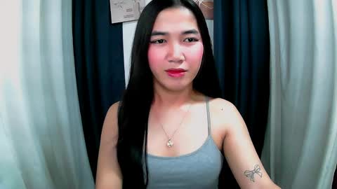 Snapshot of aria_fucks chatting on April 16, 11:51 pm ARIA online show from April 16, 11:51 pm