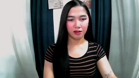 Snapshot of aria_fucks chatting on May 5, 11:40 am ARIA online show from May 5, 11:40 am