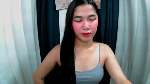 Snapshot of aria_fucks chatting on May 20, 12:17 am ARIA online show from May 20, 12:17 am