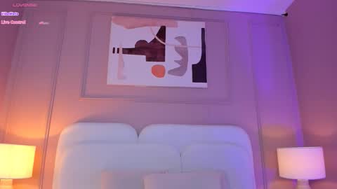 Snapshot of aria_greco chatting on March 20, 2:27 am Aria online show from March 20, 2:27 am