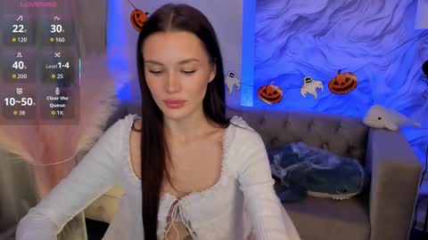 aria_mila online show from October 24, 11:17 am