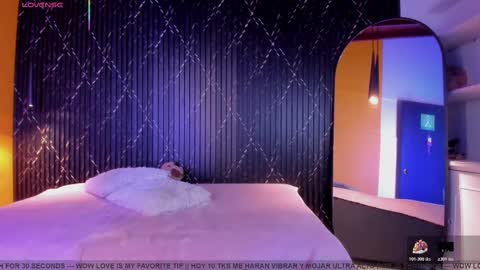 Aria Millers  online show from November 21, 10:25 am