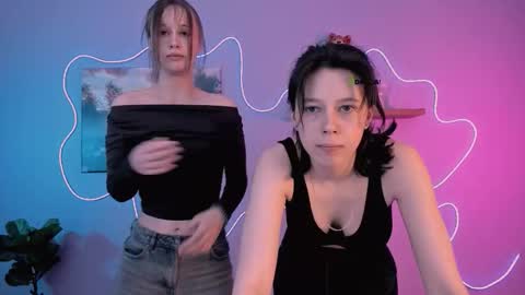 Snapshot of aria_wild_ chatting on March 26, 7:52 pm aria_wild_ online show from March 26, 7:52 pm