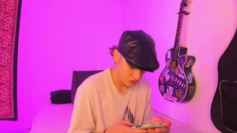 Aria and Orien online show from March 24, 11:04 am