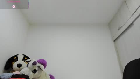 ariacoral online show from July 28, 3:21 pm