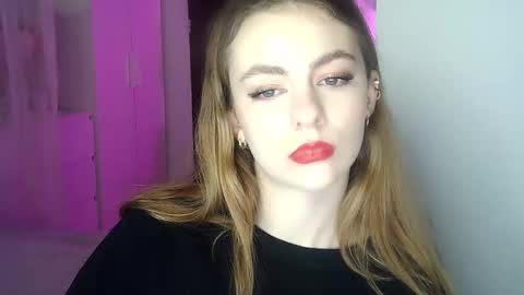 Snapshot of ariacreazy chatting on December 12, 4:32 pm AriaCreazy online show from December 12, 4:32 pm
