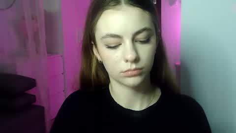 Snapshot of ariacreazy chatting on December 13, 6:59 pm AriaCreazy online show from December 13, 6:59 pm