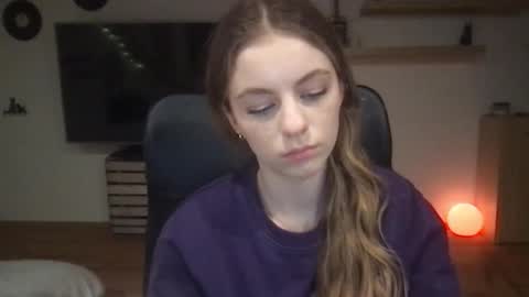 Snapshot of ariacreazy chatting on February 10, 9:25 pm AriaCreazy online show from February 10, 9:25 pm