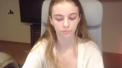 AriaCreazy online show from October 16, 8:21 pm