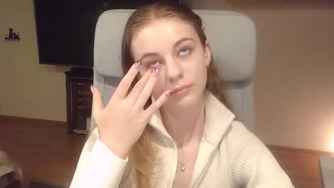 AriaCreazy online show from October 25, 8:36 pm